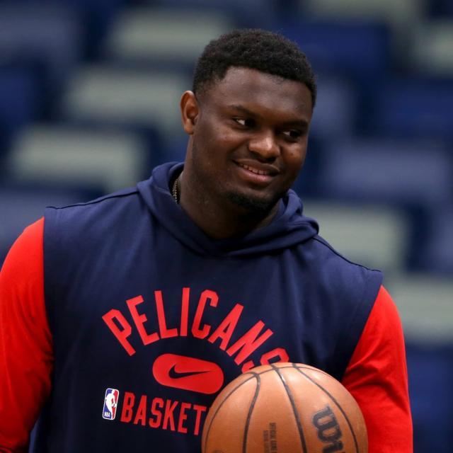 九游网页版入口-锡安继父：预计他能本赛季复出 我们在鹈鹕很开心